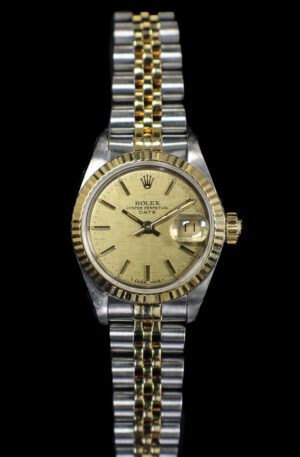 Ladies 1986 Rolex Datejust 26mm with a champagne linen dial