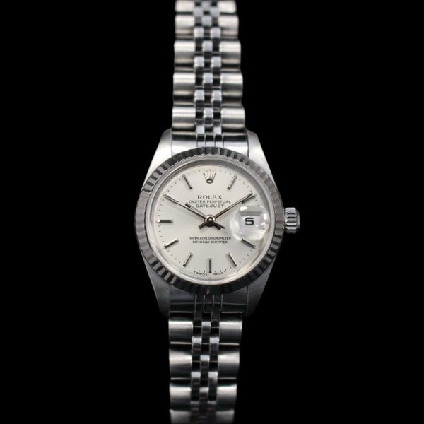 1997 Women's Datejust 26 stainless steel with a white gold fluted bezel and silver index dial on jubilee bracelet