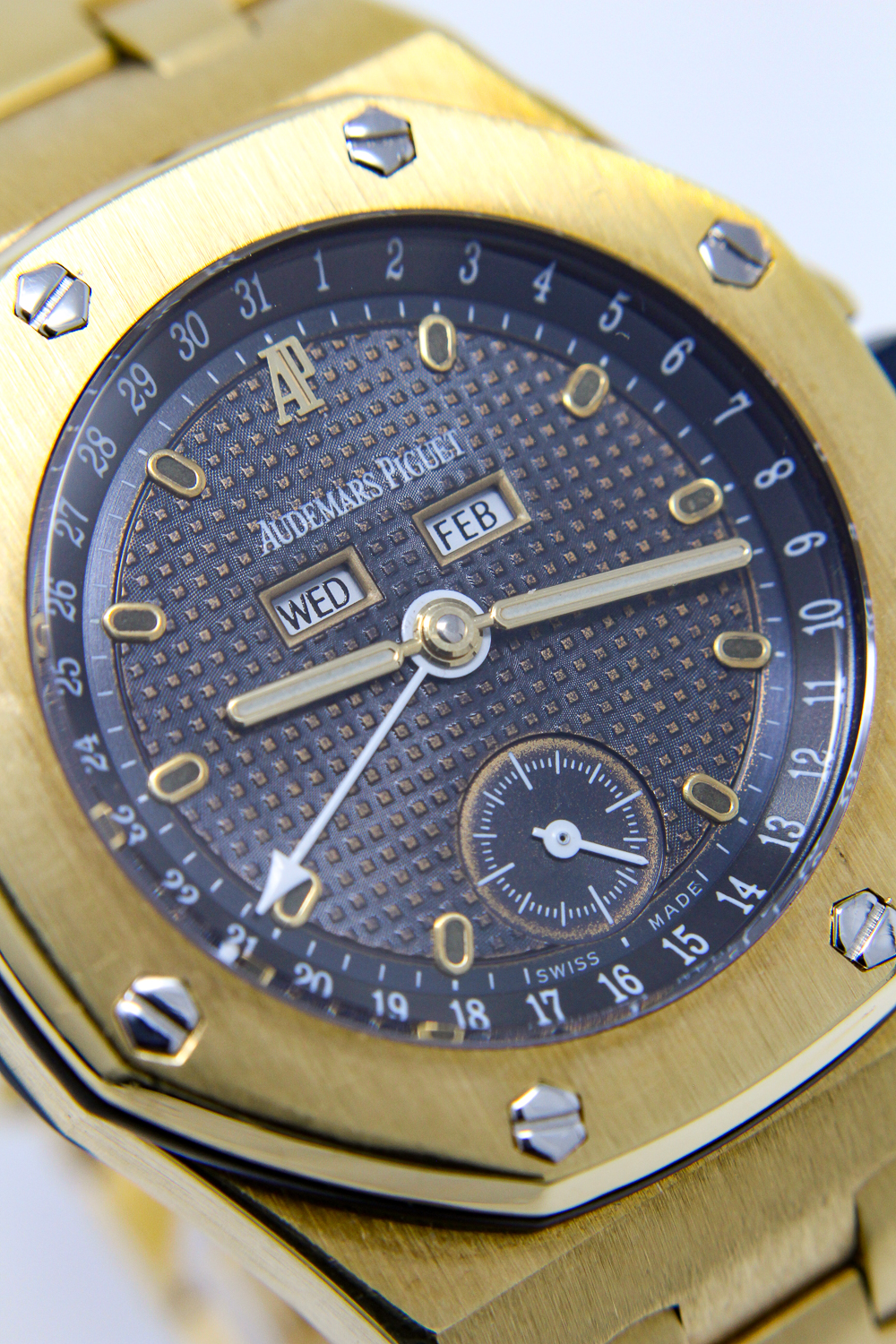 1987-1994 Audemars Piguet Royal Oak Offshore Triple Calendar watch in 18k yellow gold